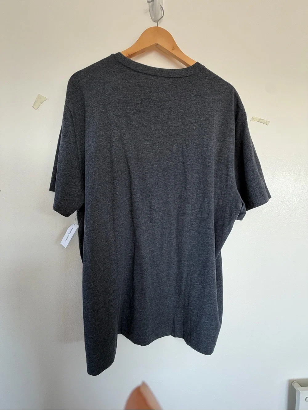 Banana Republic Men's Short-Sleeve Crew T-Shirt in Charcoal